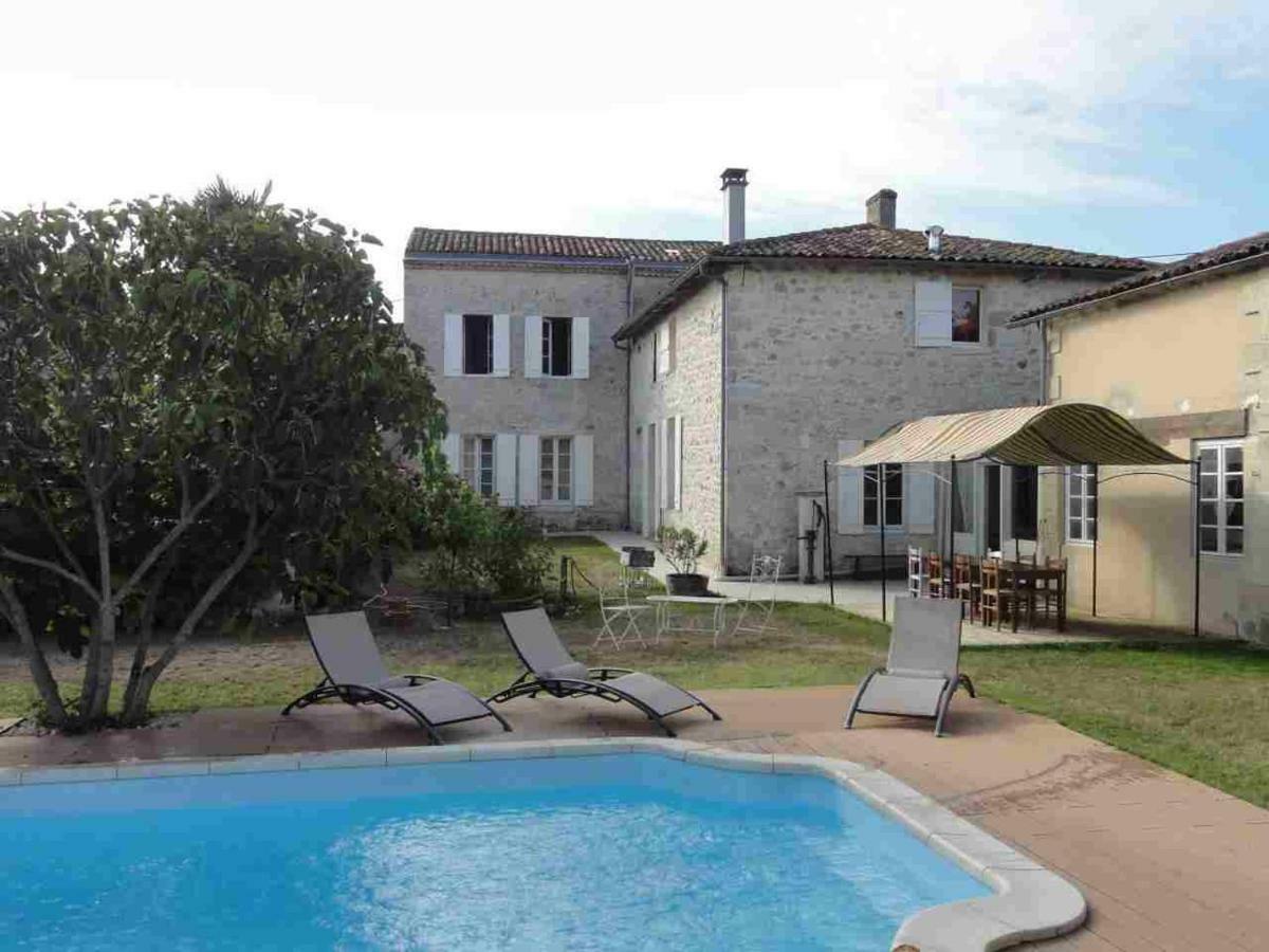 Le Logis Du Medoc Hotel Saint-Yzans-de-Medoc Exterior photo